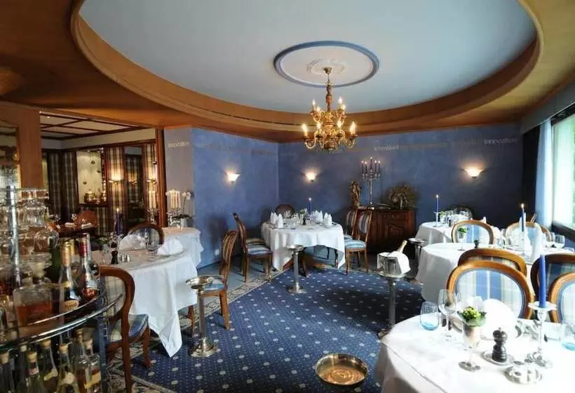 Waldhotel Doldenhorn