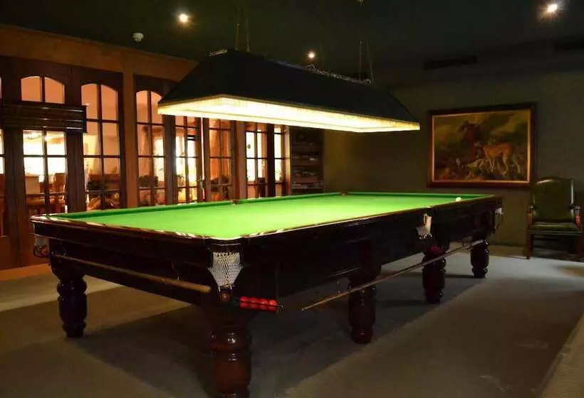 Waldhotel Doldenhorn