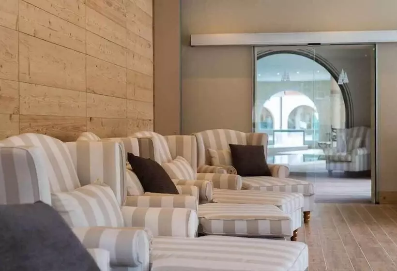 Waldhotel Doldenhorn