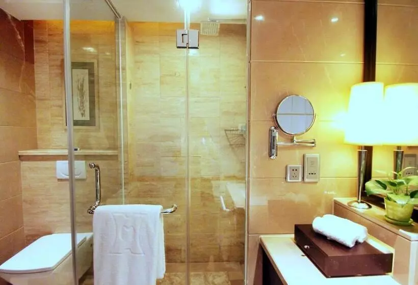 Xiamen C&d Hotel Free Welcome Snacks Oasis Garden