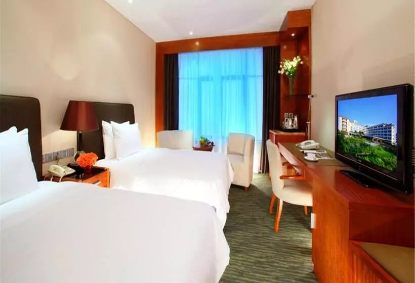 Xiamen C&d Hotel Free Welcome Snacks Oasis Garden