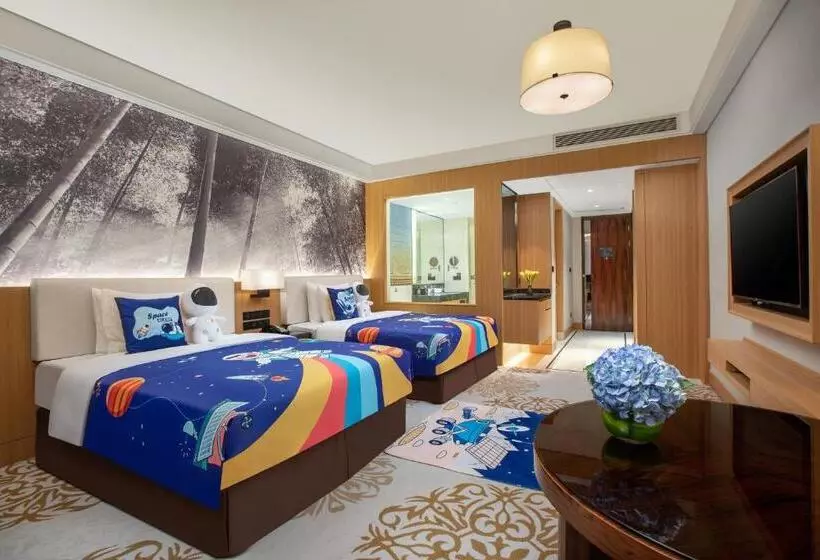 Xiamen C&d Hotel Free Welcome Snacks Oasis Garden