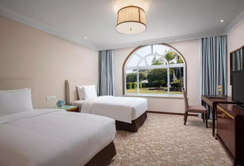 Xiamen C&d Hotel Free Welcome Snacks Oasis Garden