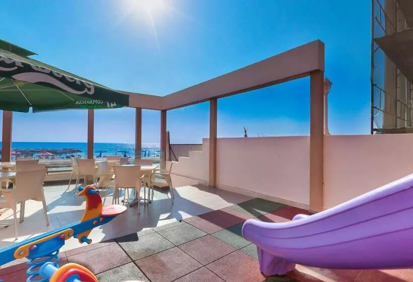 هتل Flamingo Beach