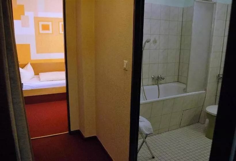 Hotelli Graf Pückler