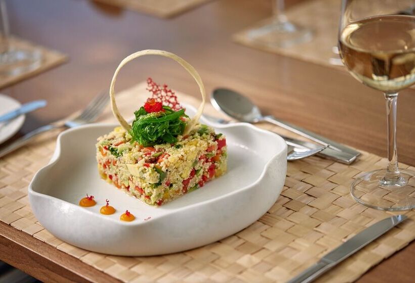 בית מלון כפרי Grecian Bay