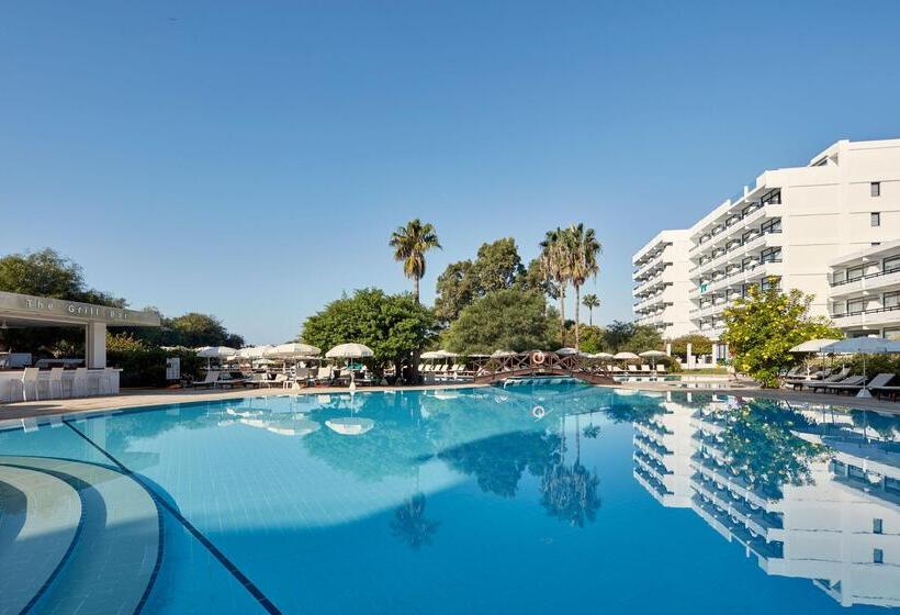 בית מלון כפרי Grecian Bay