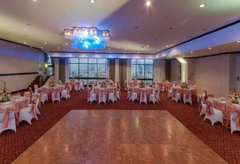 Delta Hotels By Marriott San Jose Aurola