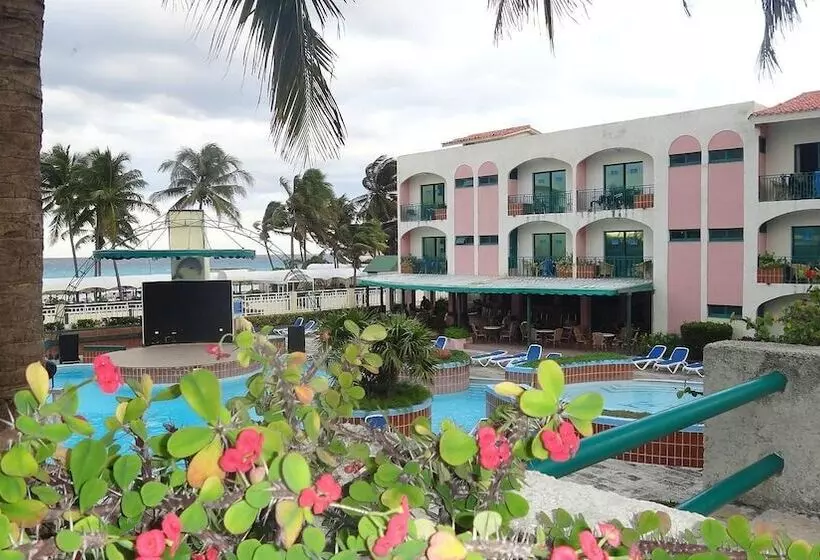 هتل Los Delfines Varadero