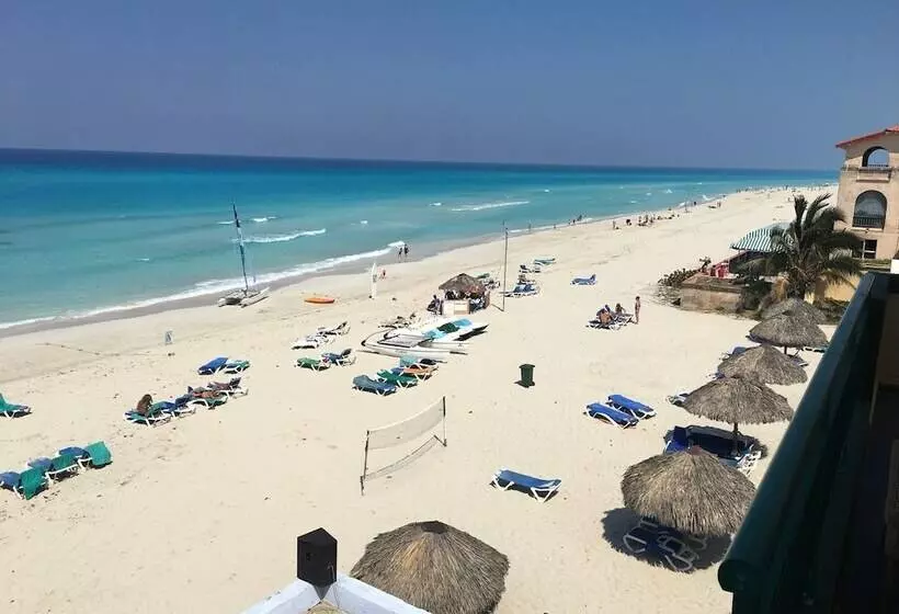 هتل Los Delfines Varadero