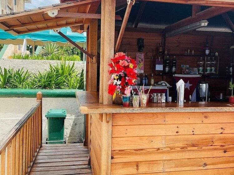 هتل Los Delfines Varadero