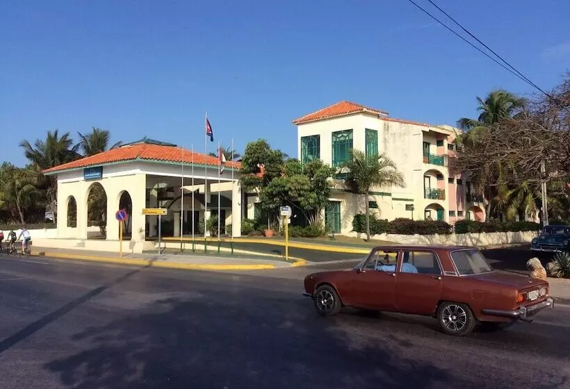 هتل Los Delfines Varadero
