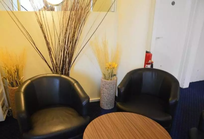 هتل Mercedes/centrum