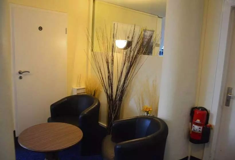 هتل Mercedes/centrum