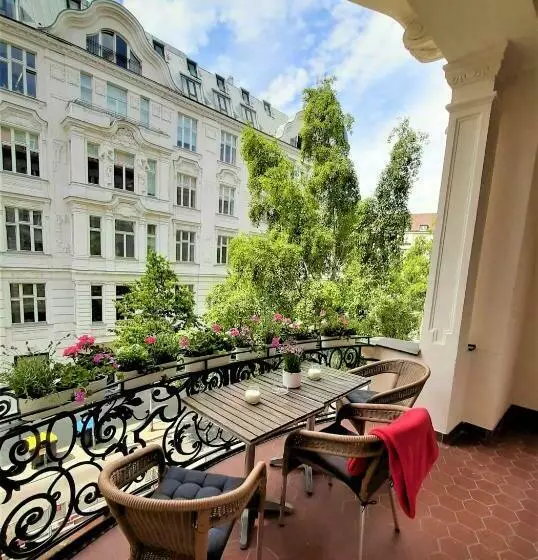 هتل Midi Inn City West Am Ku Damm