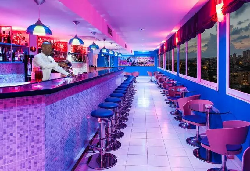 호텔 NH Capri La Habana