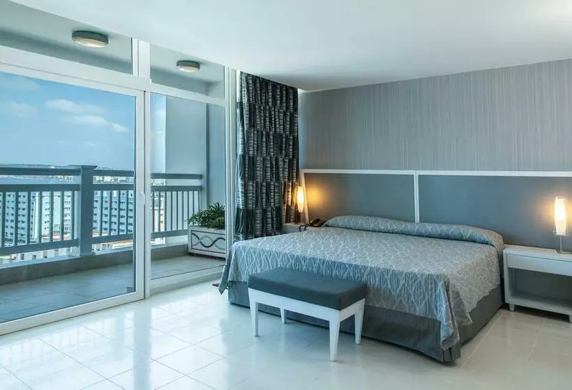 호텔 NH Capri La Habana