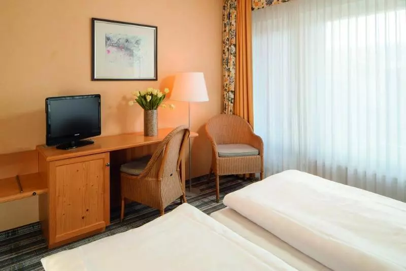 Отель Am Schlosspark Garni