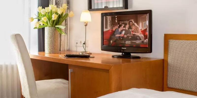 Отель Am Schlosspark Garni