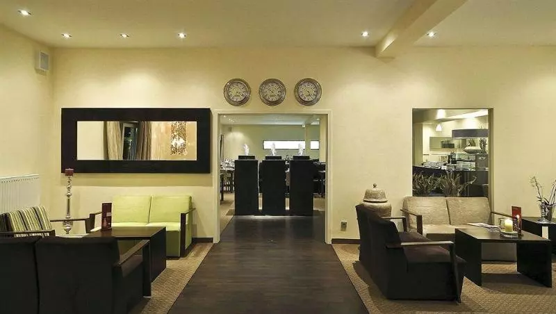 Отель Am Schlosspark Garni