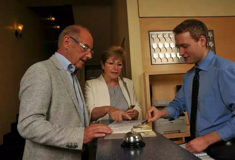 בית מלון כפרי Benelux