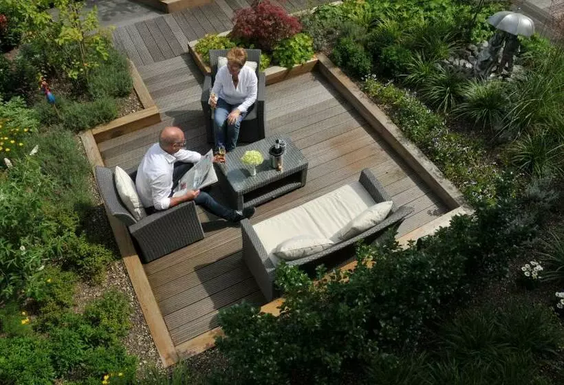 בית מלון כפרי Benelux