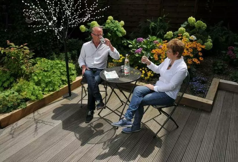 בית מלון כפרי Benelux