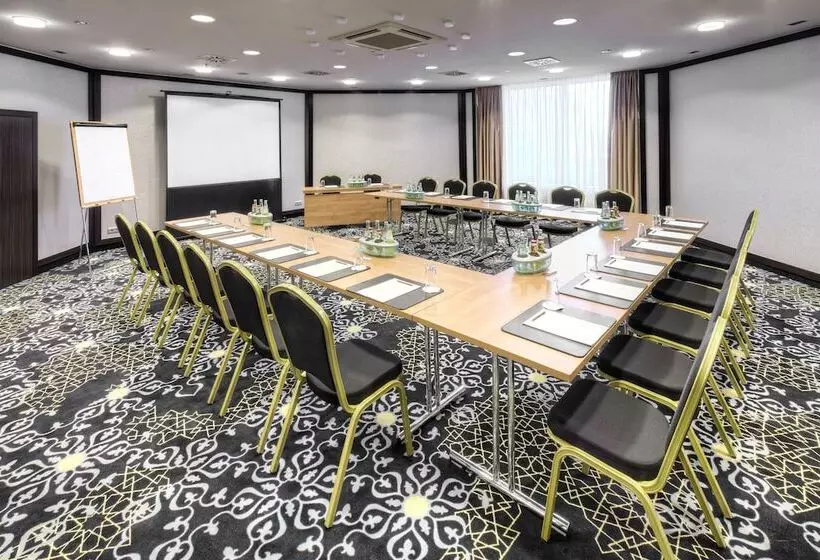 Clayton Hotel Düsseldorf City Centre