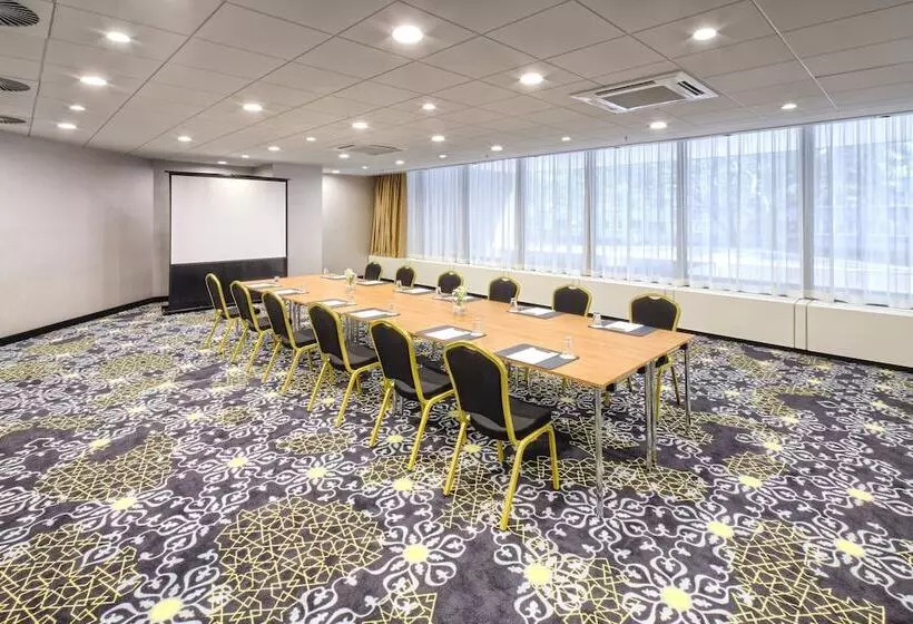 Clayton Hotel Düsseldorf City Centre