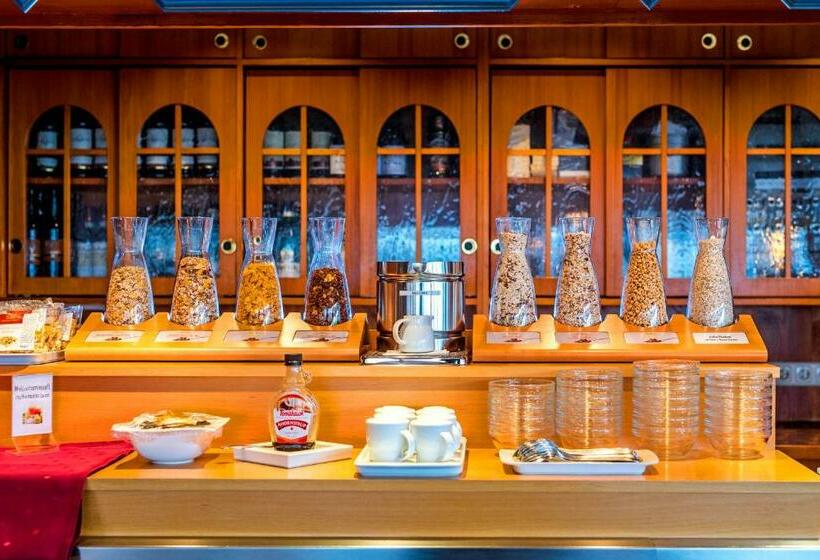 Отель Halbersbacher. Park Biedenkopf