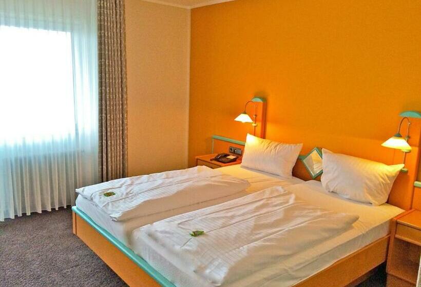 Отель Halbersbacher. Park Biedenkopf