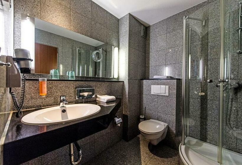 Отель Halbersbacher. Park Biedenkopf