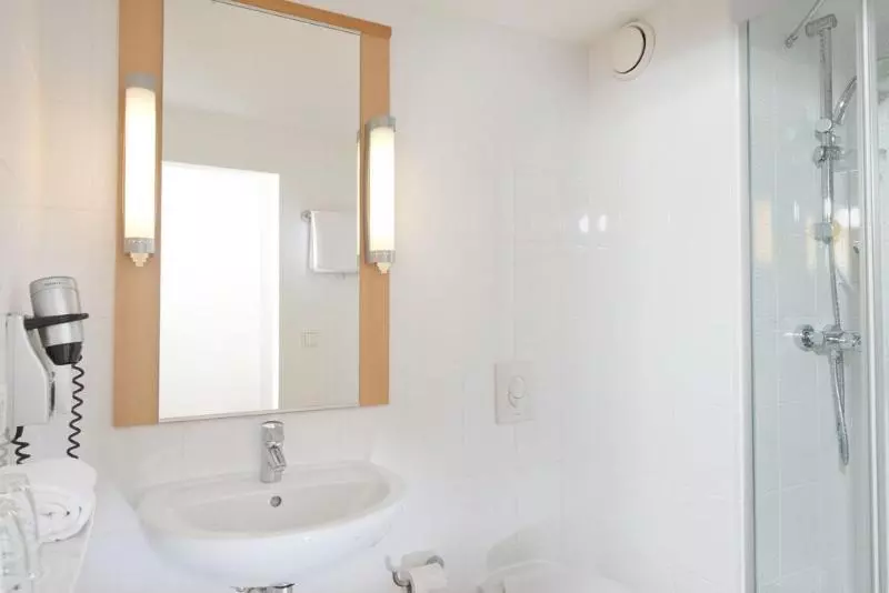 هتل Ibis Dortmund West