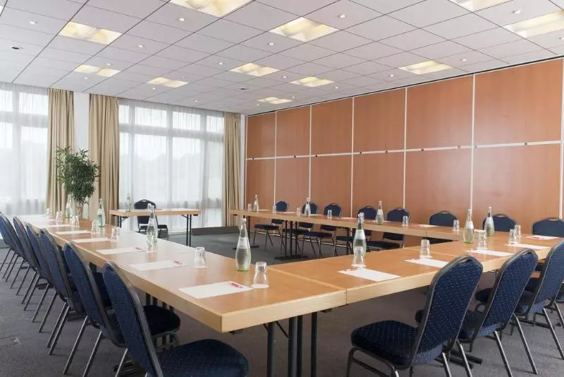 هتل Ibis Dortmund West