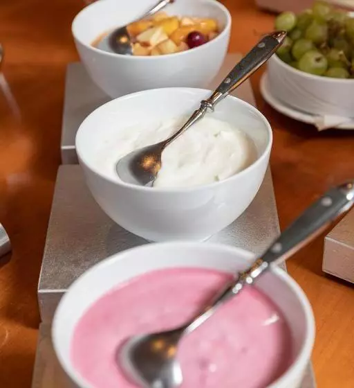 Отель Schomacker