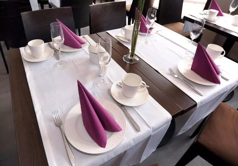 ホテル Schweizer Hof