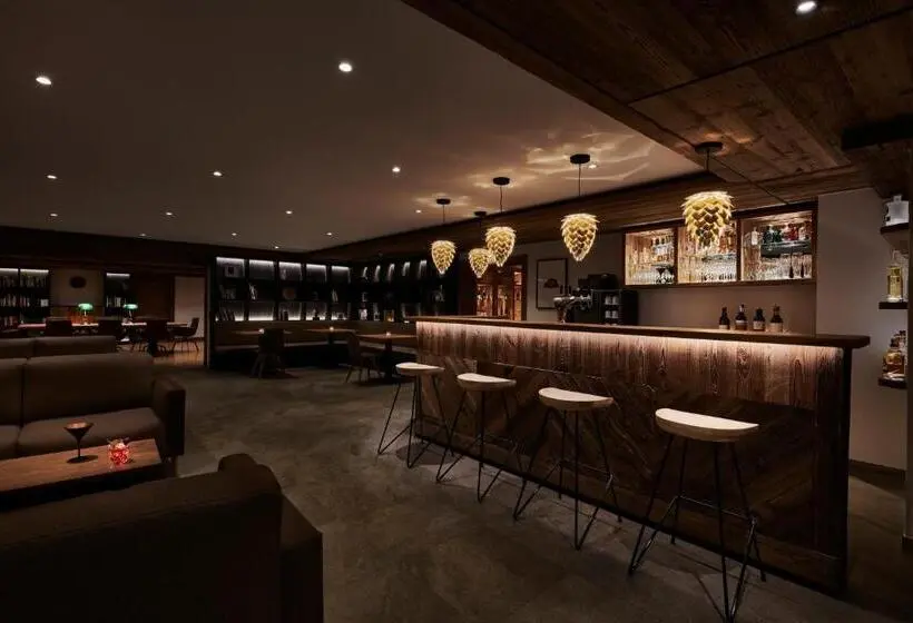 Hotel Adler Häusern Gourmet & Spa