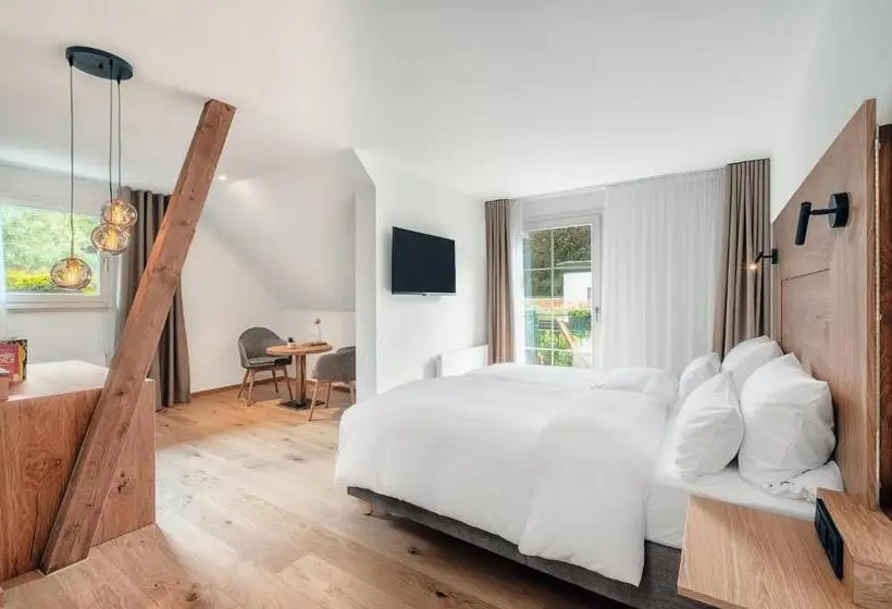 Hotel Adler Häusern Gourmet & Spa