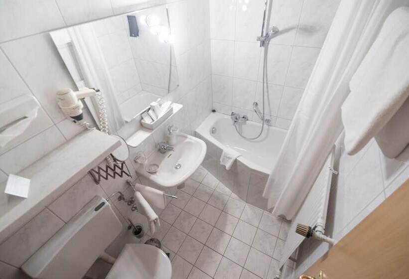 هتل Etol Superior