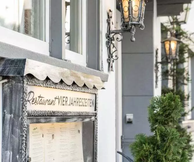 Flair Hotel Vier Jahreszeiten