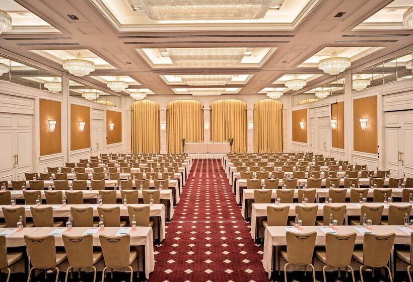 Hotelli Le Méridien Stuttgart