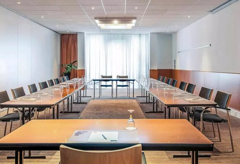 Otel Mercure  Stuttgart Sindelfingen An Der Messe