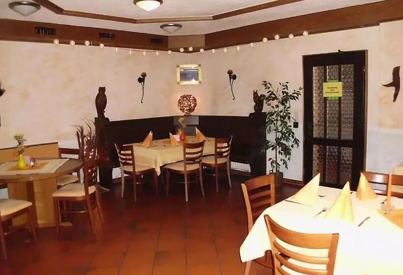 Отель Restaurant Zum Schwalbennest