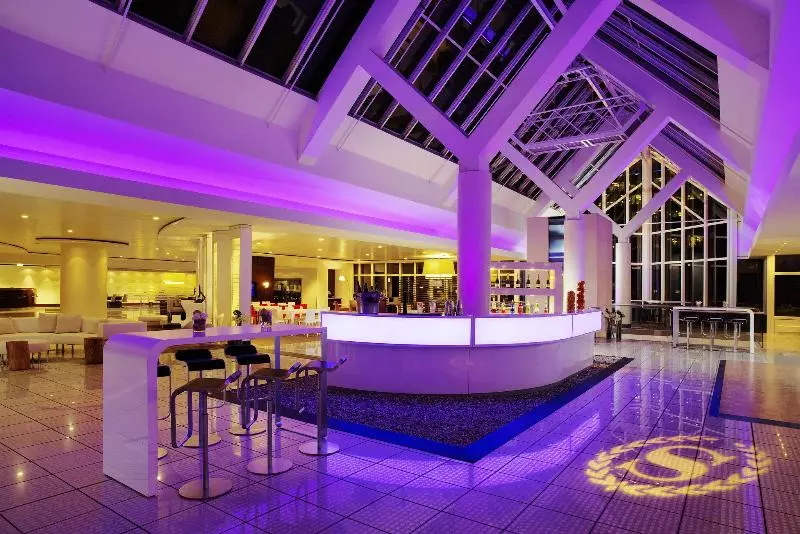 Sheraton Frankfurt Airport Hotel & Conference Center