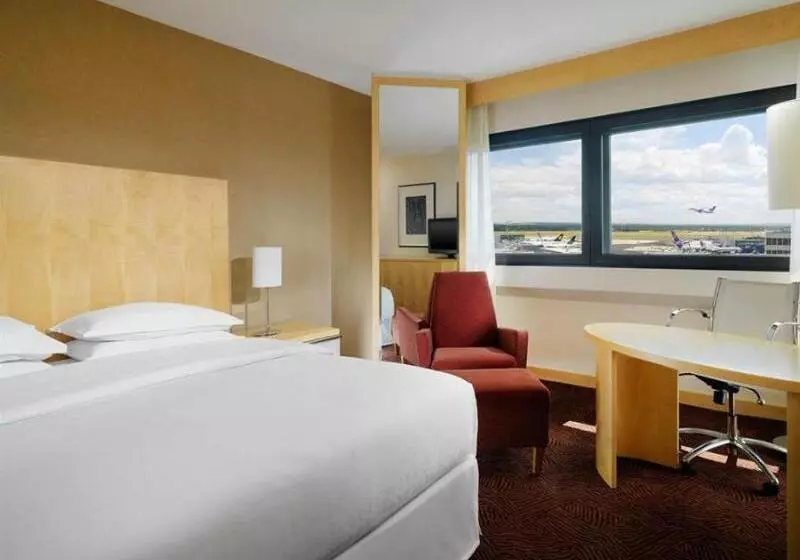 Sheraton Frankfurt Airport Hotel & Conference Center