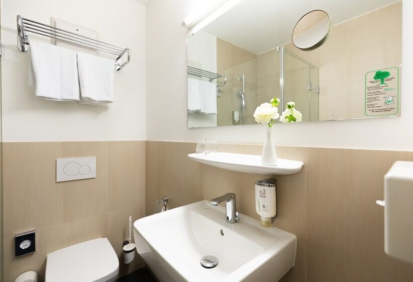 בית מלון כפרי Imperial