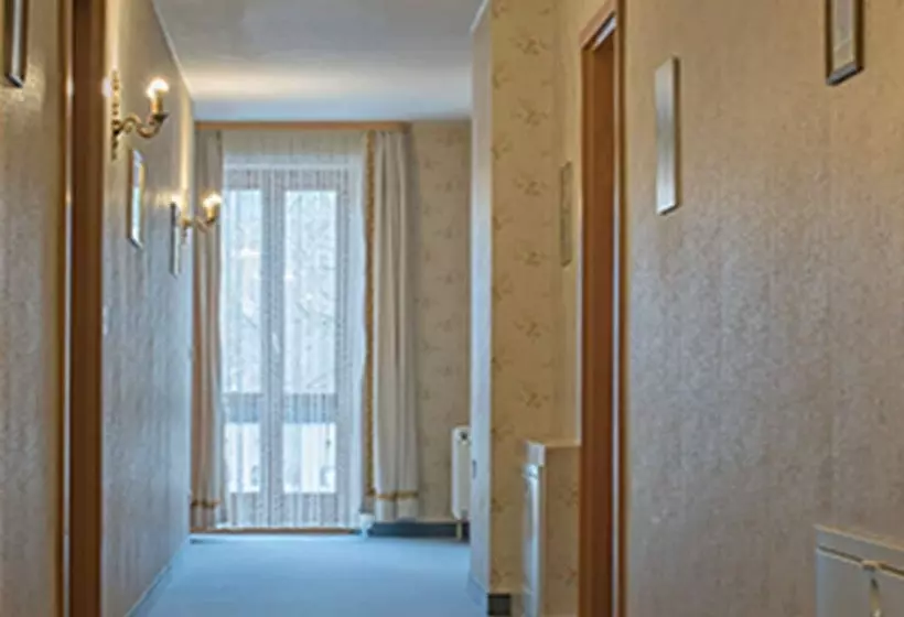 Отель Alpenrose