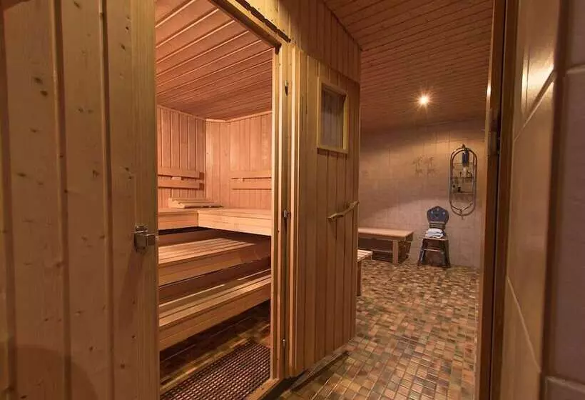 Отель Alpenrose