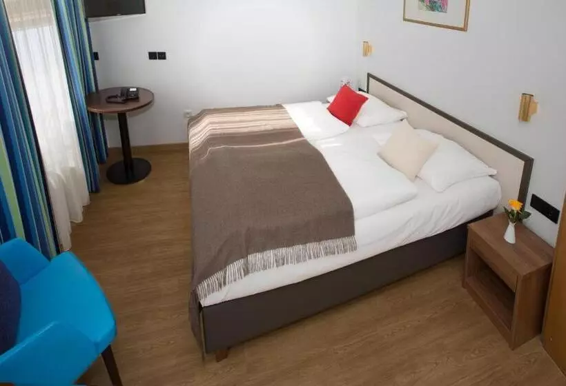 酒店 Aurbacher Hof Gmbh