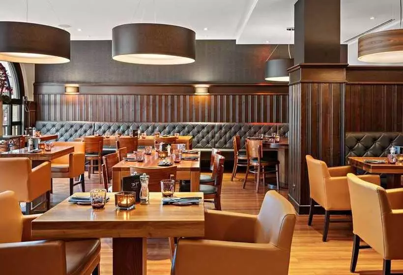 هتل Hilton Dresden An Der Frauenkirche